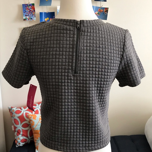 NWT quilted gray crop top size S #cute - Picture 4 of 6